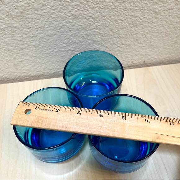 Blue Glasses. Set of 3. Vintage. Beautiful. Stackable. - Picture 6 of 6